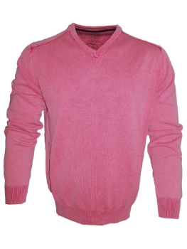 Baileys klassischer V-Neck Pullover in beere